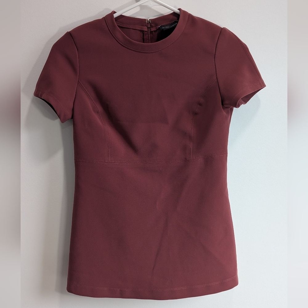Aritzia Babaton 1-01 Autio Structured Short Sleeve Maroon RN122354, Size X-Small